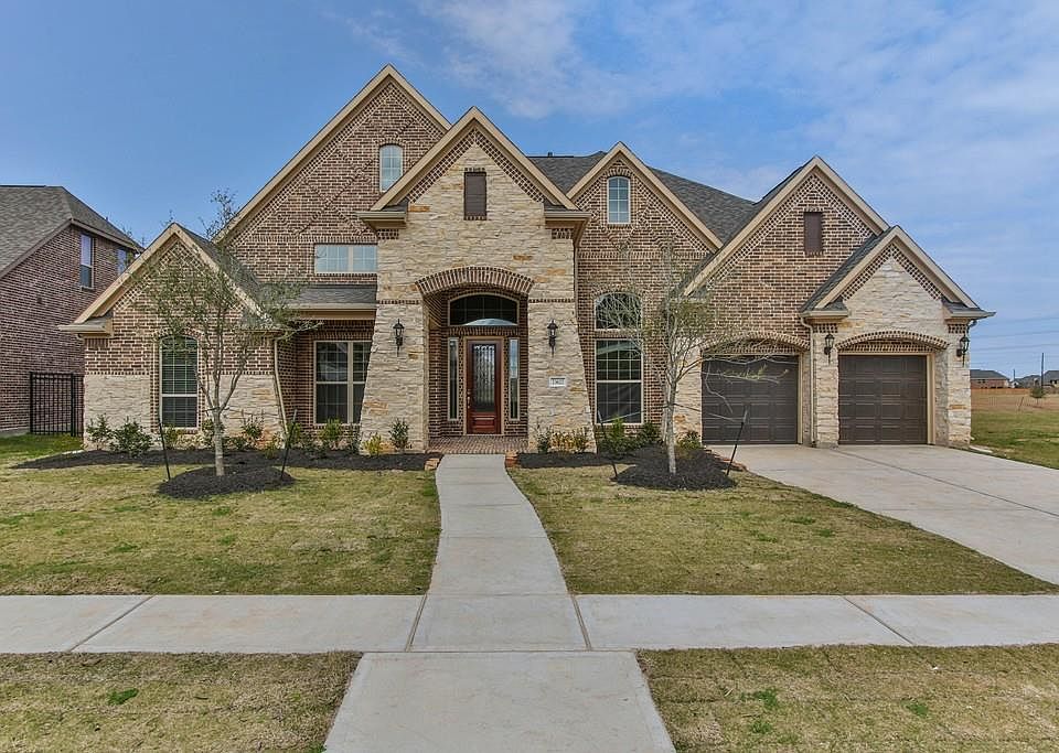 1st image of 23622 Esperia St