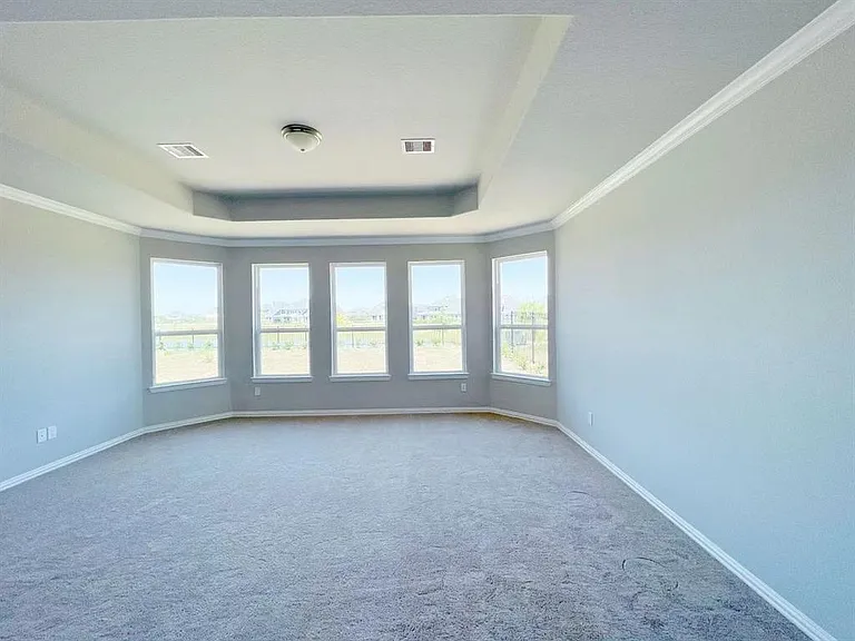 440 Round Lake Dr — Photo 12