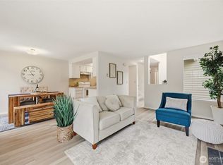 2630 Club Ct APT 102, Mount Vernon, WA 98273