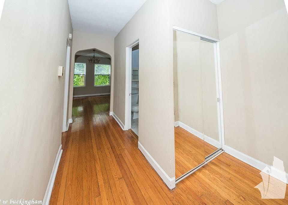1st image of 650 W Buckingham Pl #218