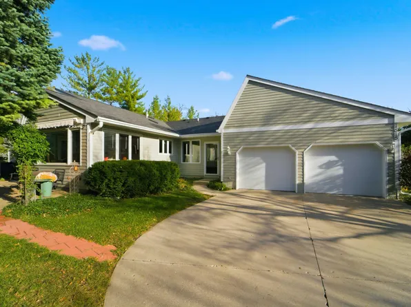 1515 Stone Brooke Rd, Ames, IA 50010