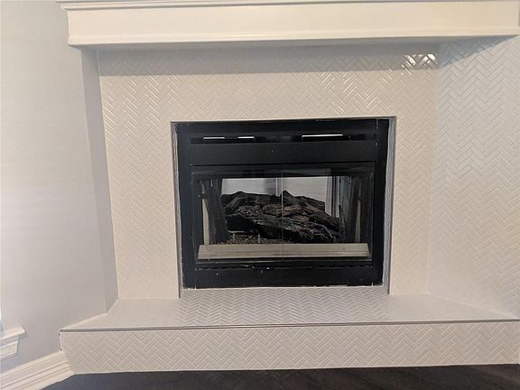 5th image of 8320 Thornhill Dr
