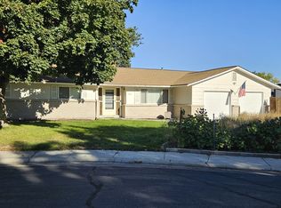 4863 N Burlington Cir, Boise, ID 83704