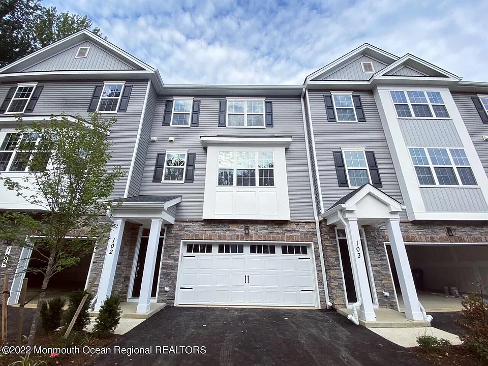 102 Arose Ln