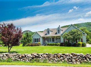 87 White Oak Dr, Chester, NY 10918