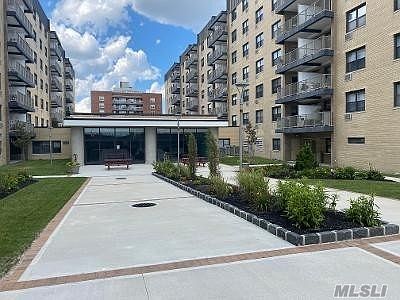 2nd image of 854 E Broadway #6M