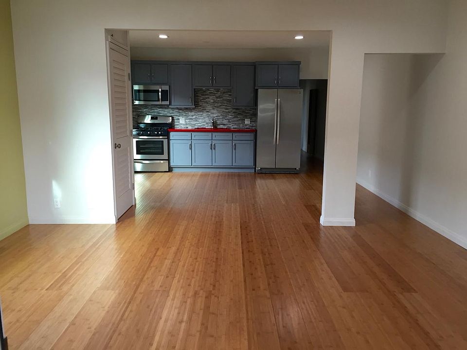 Open Living room/Kitchen