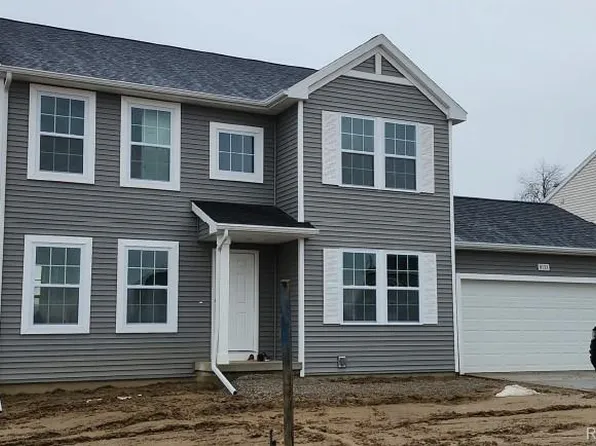 8133 Moonlight Creek Ln, Fowlerville, MI 48836