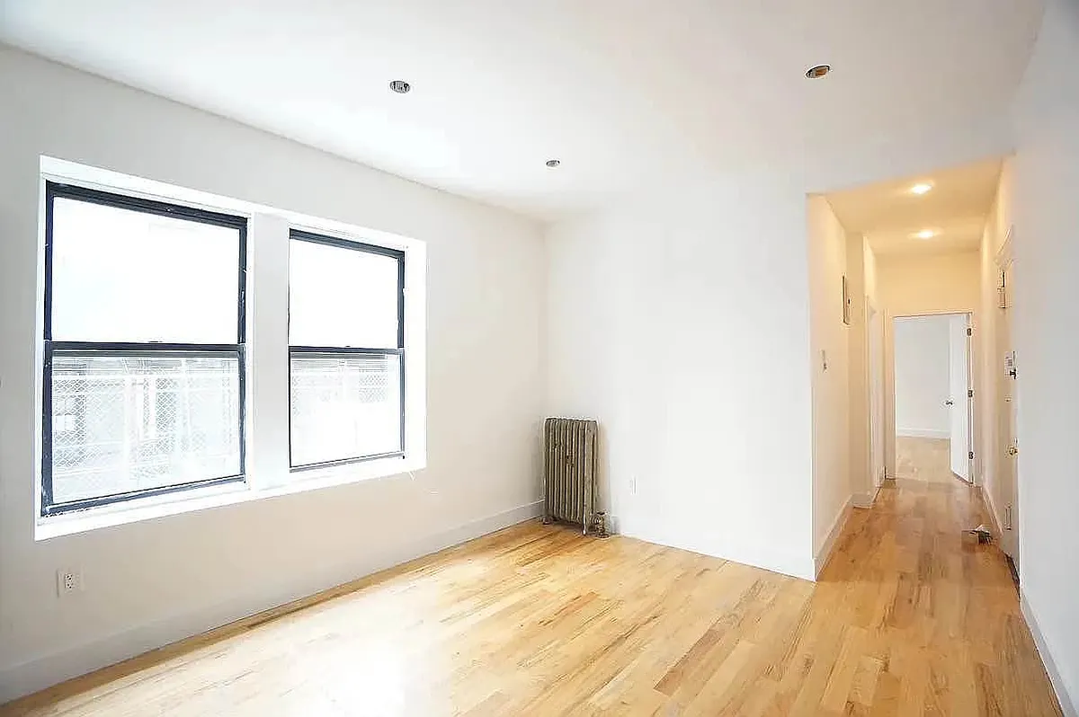 Building Photo - 645 W 160th St #1FF