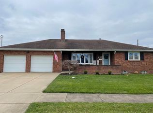 437 Columbiana St NE, Navarre, OH 44662