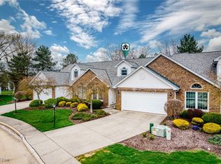 19629 Cross Creek Oval, Strongsville, OH