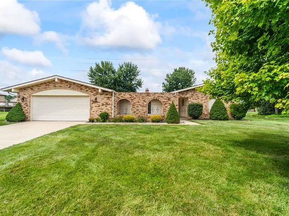 845 Burnside Dr, Tipp City, OH 45371