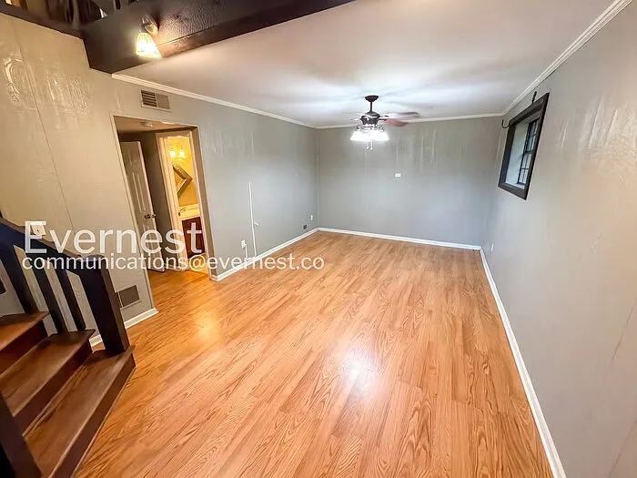 716 Brookview Dr — Photo 7