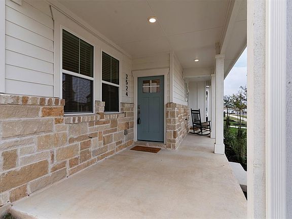 3rd image of 2524 Ophelia Levi Ln