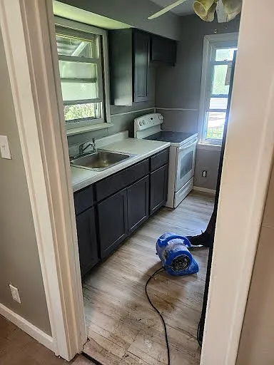 19 N Harvey Ave — Photo 5