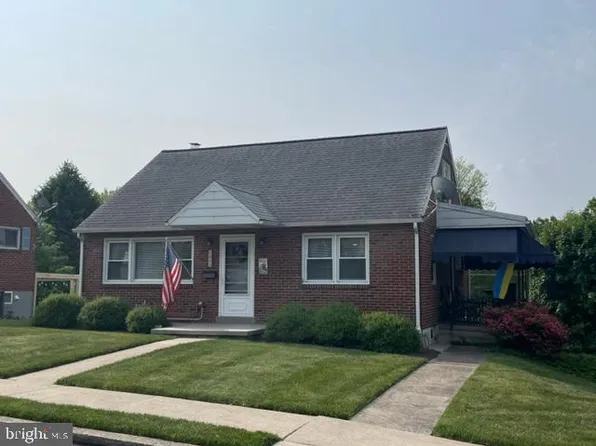 332 W Summit St, Mohnton, PA 19540