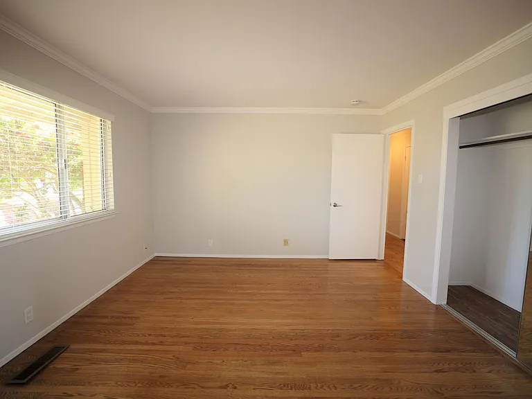25 Genevra Rd — Photo 17