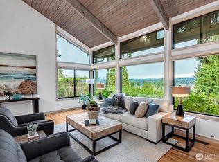 9340 Mercerwood Dr, Mercer Island, WA 98040