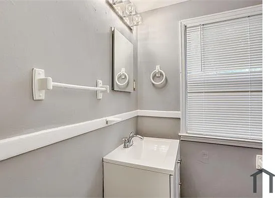 17181 Munich St — Photo 17