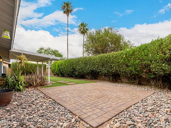 4th image of 516 E LODGE Drive