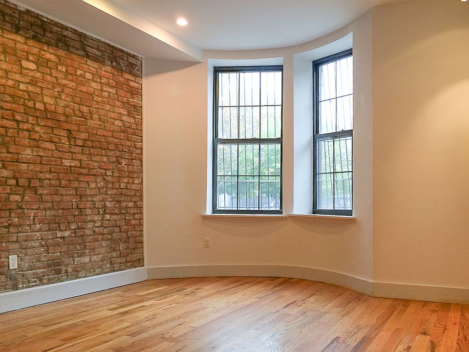 1st image of 469 Park Pl #1FR
