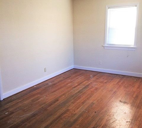 4th image of 4007 Fenwick St