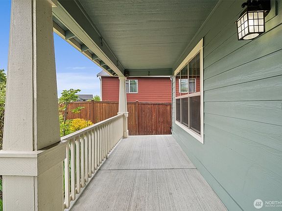 3rd image of 18717 19th Avenue Ct E