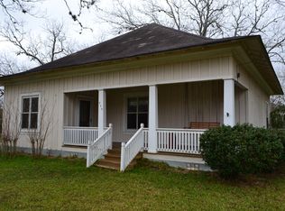 228 S Braunig Rd, Yorktown, TX 78164