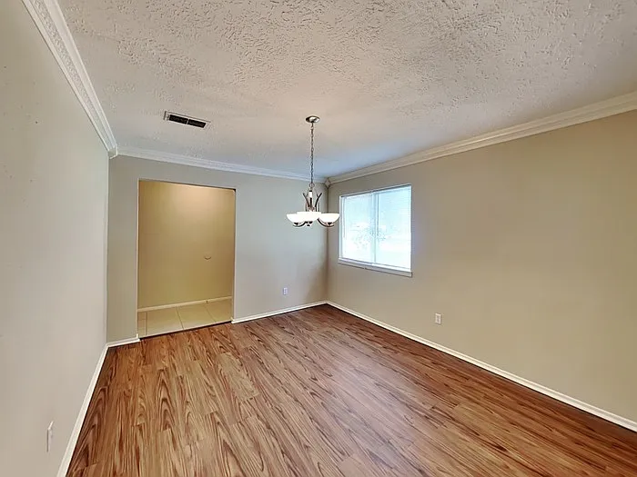 16627 Blackhawk Blvd — Photo 8