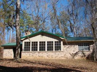65 Lake Dr, Camden, AL 36726