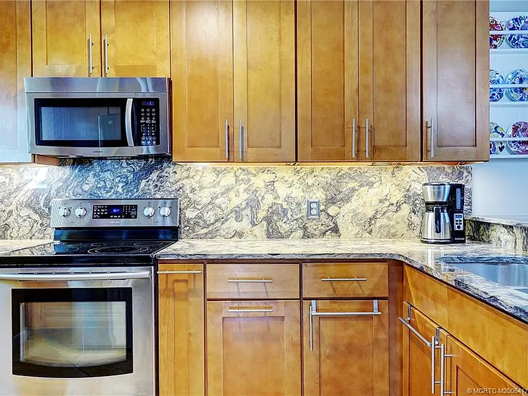 1550 NE Ocean Blvd #C102 — Photo 8