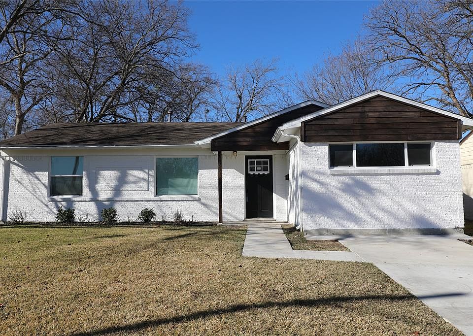 1st image of 4237 Hyde Park Dr