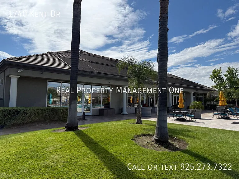 1740 Kent Dr — Photo 18