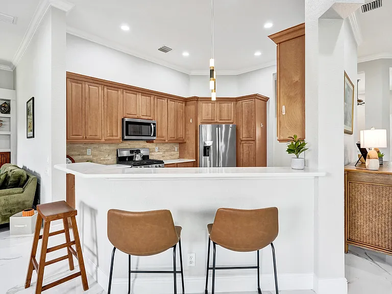 304 NW Bayside Ct — Photo 19