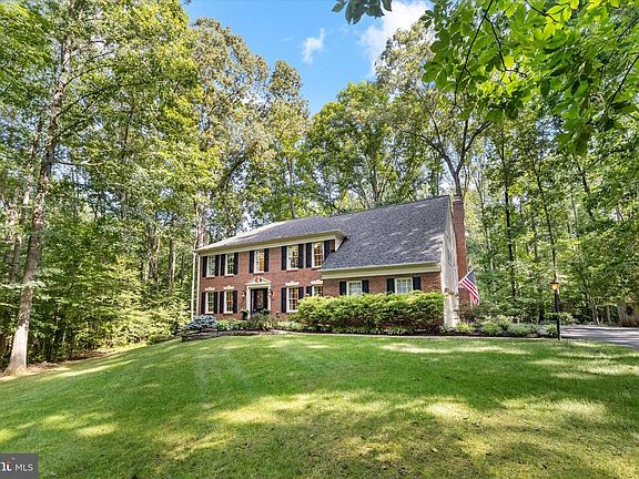3rd image of 11 Rome Dome Ct