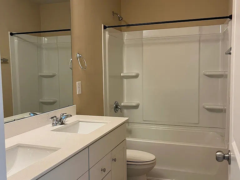 3076 Ellesmere Cir — Photo 14