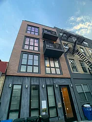 Rented by Tapiro Realty