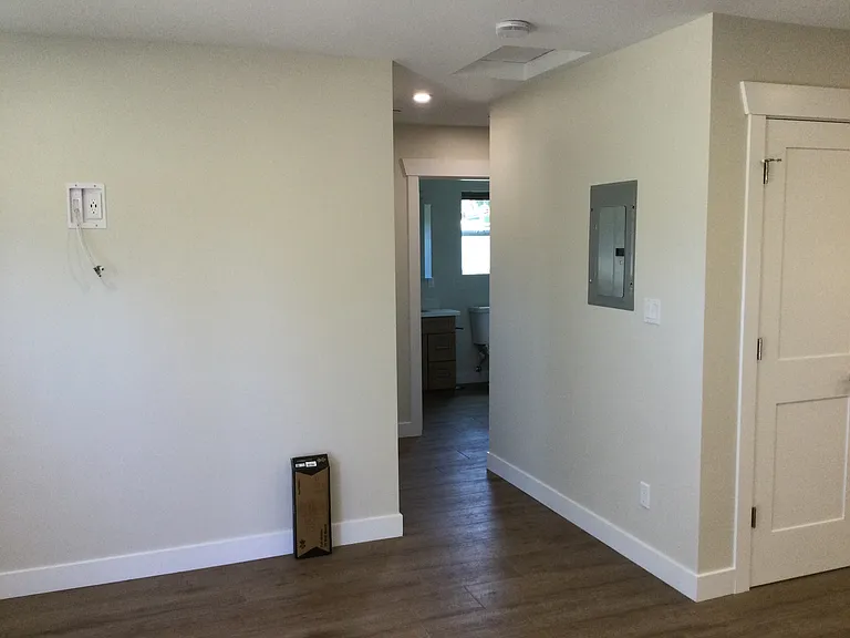 4572 Sargent Ave — Photo 5