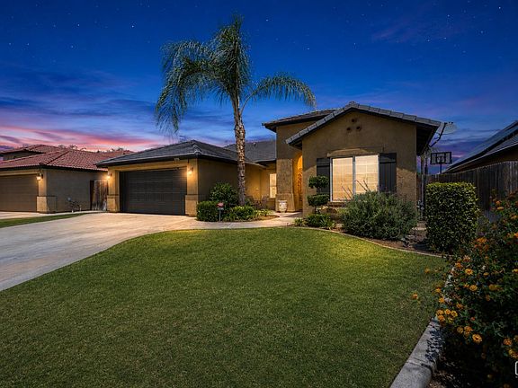 2nd image of 10406 Pepperwood Dr