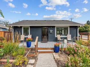 3056 48th Ave SW, Seattle, WA 98116