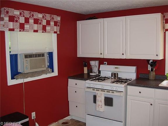 4th image of 4125 Chandlersville Rd