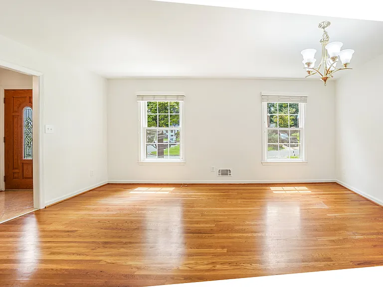 12027 Devilwood Dr — Photo 2