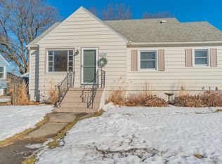 1129 Waverly Ave, Grand Haven, MI 49417