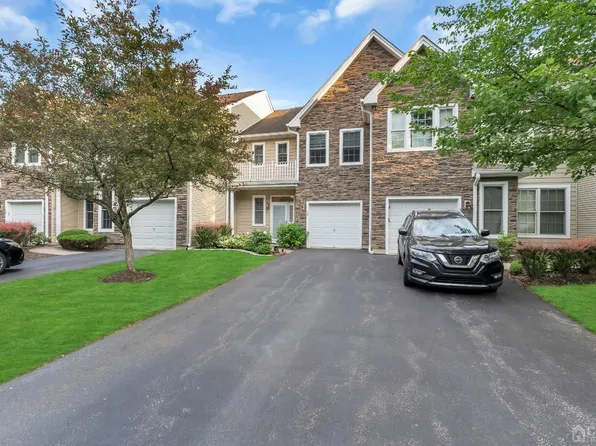 29 Amber Dr, Old Bridge, NJ 08857