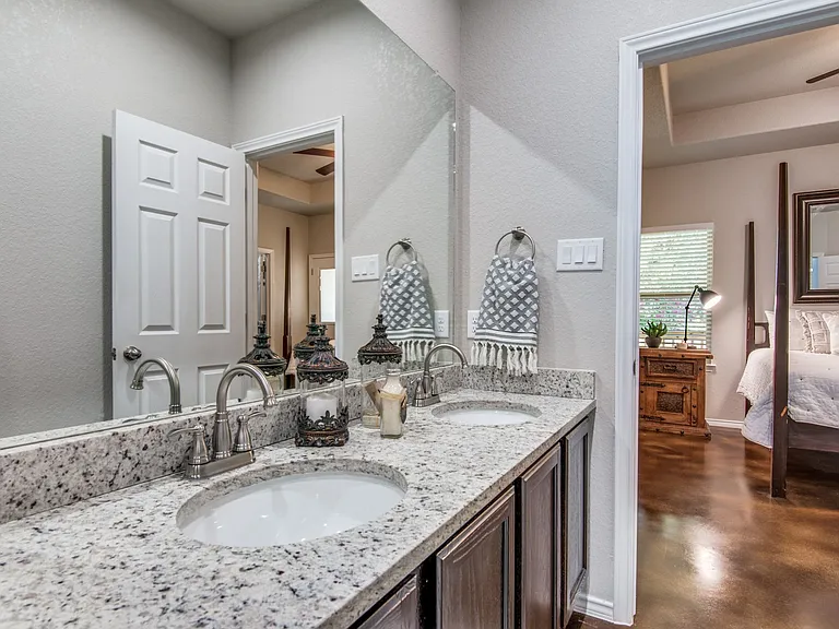 Come live in Knox Ridge! — Photo 16