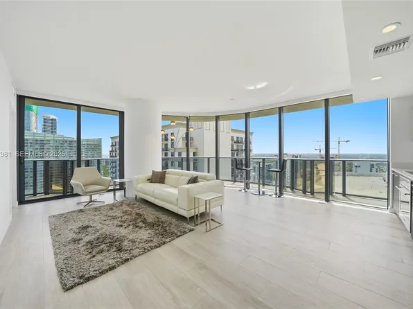 55 SW 9th St Unit 3106, Miami, FL 33129