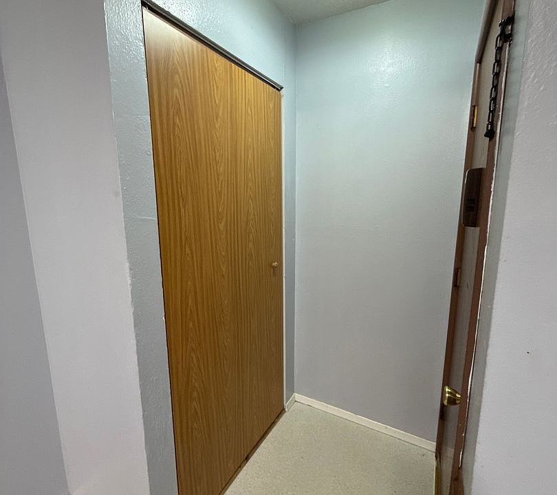 1st image of 1506 6th Ave SW APT 8