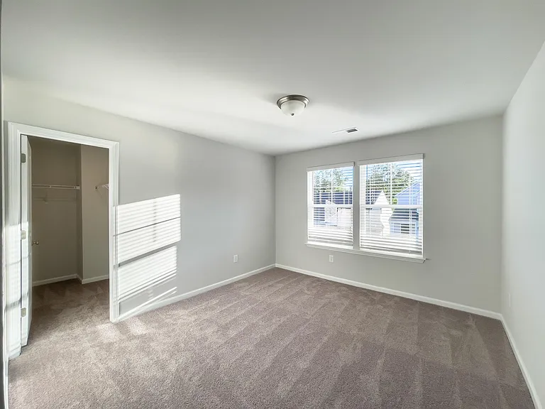 107 Paddock Glen Dr — Photo 25
