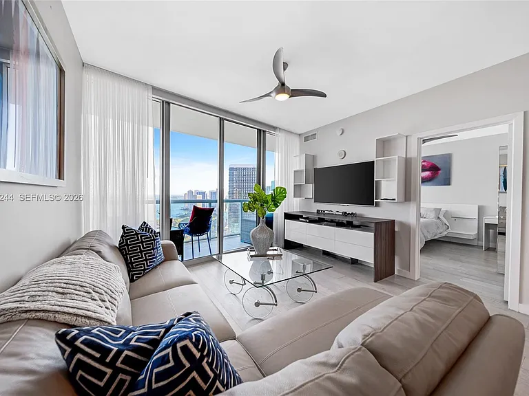 888 Biscayne Blvd #3907 — Photo 9