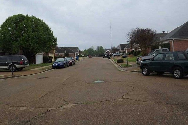2nd image of 1525 N Goodlett Grove Cv
